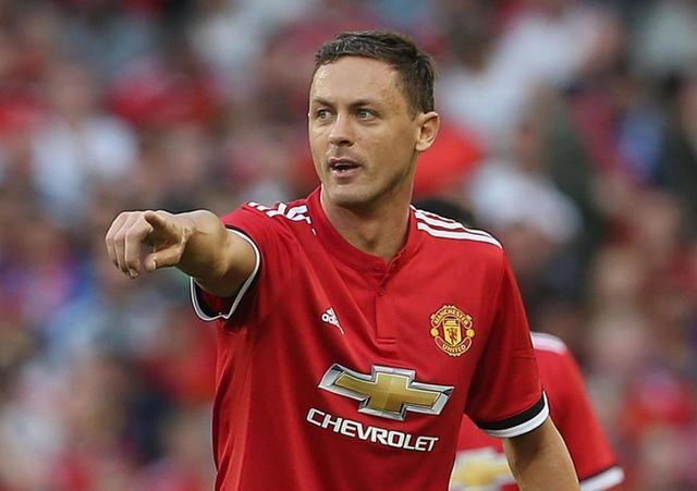 在中路几乎 在中路几乎